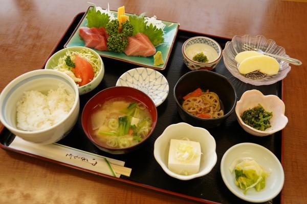 栗の里　生まぐろさしみ定食