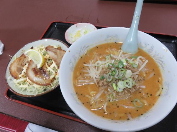 しらかばラーメン　辛みそラーメンミニチャーシュー丼セット